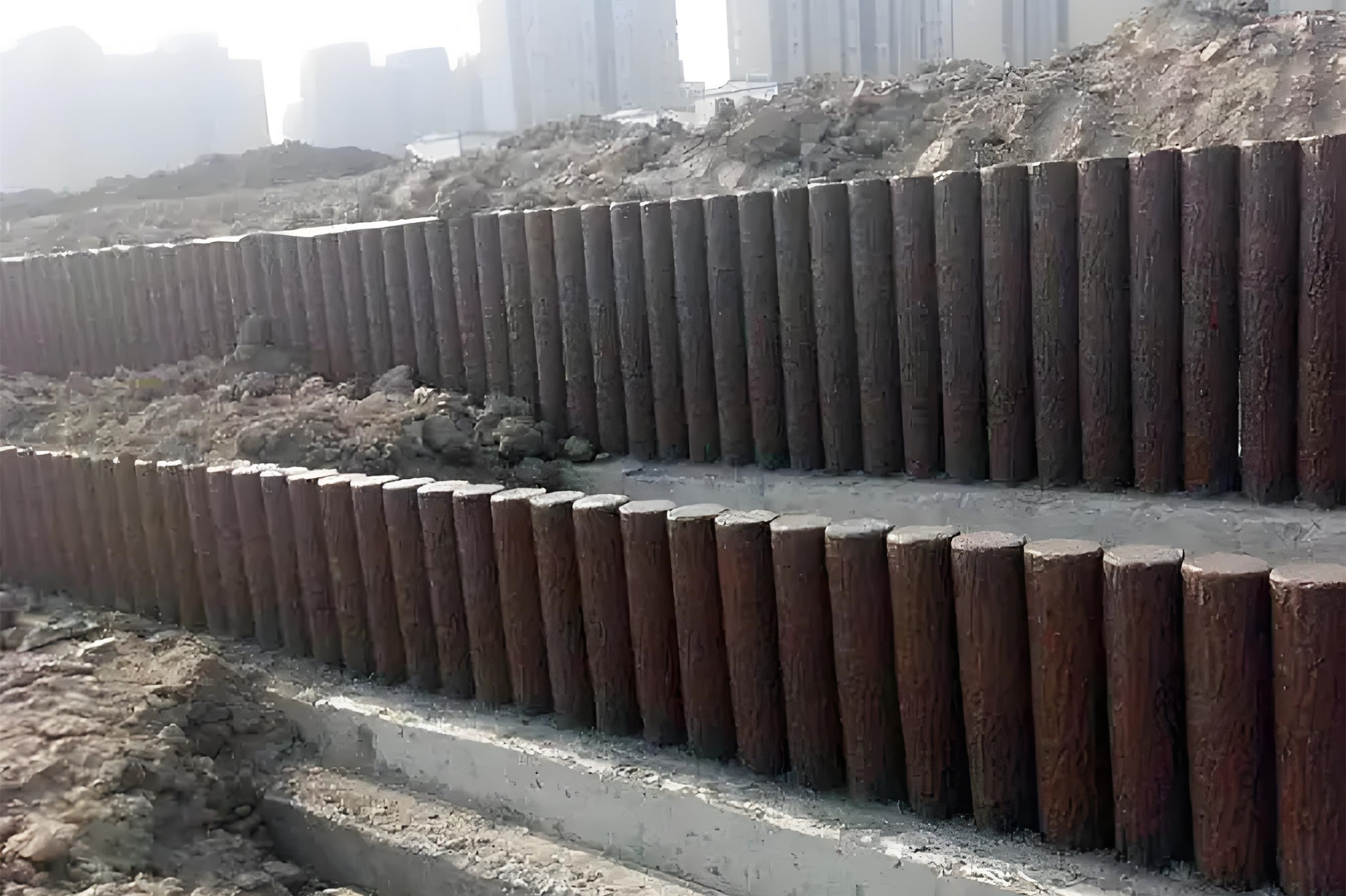 水泥樁批發廠家泓樺錦嘉-水泥圓樁適合用于哪些建筑工程？